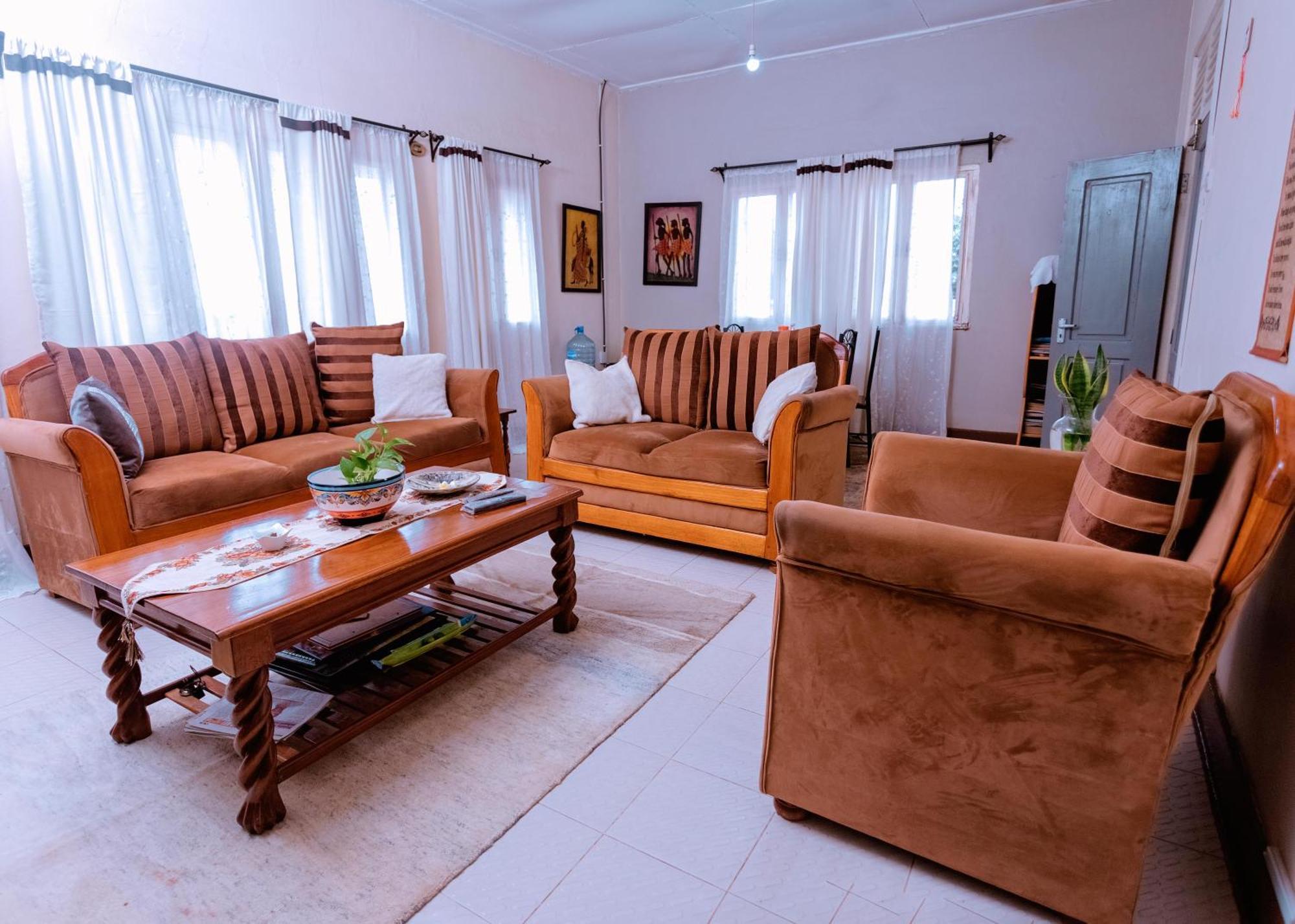 Faraja Homestay- Seamless Comfort In The Heart Of The City - Free Wifi, Warm Hospitality, And Local Delights Await Μόσι Εξωτερικό φωτογραφία